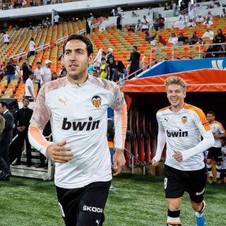 Integrantes del Valencia con COVID-19 evolucionan favorablemente