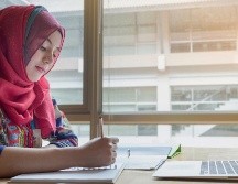 Buscan ayudar a los países a movilizar recursos y aplicar soluciones innovadoras y adaptadas al contexto para impartir educación a distancia, hallar soluciones equitativas y aportar respuestas coordinadas. TWITTER / @UNESCO