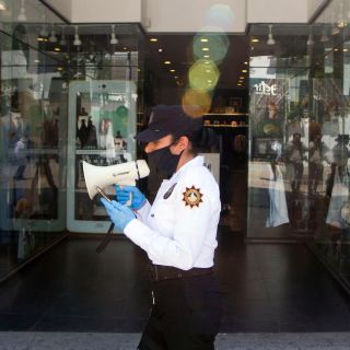 Con sana distancia, fase 3 tendrá curva menor de contagios: López-Gatell