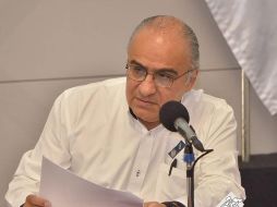 El Secretario de Salud del Gobierno estatal, Jorge Humberto Uribe Téllez, ofrece una conferencia de prensa este jueves. TWITTER/@SaludGobPue