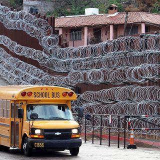 Por coronavirus, bloquean cruces en Sonora para frenar ingreso de EU