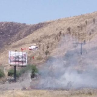 Extinguen incendio en Cerro de la Cruz, en Tlajomulco