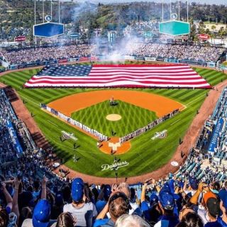 Suspenden fabricación de jerseys de MLB para hacer batas y cubrebocas