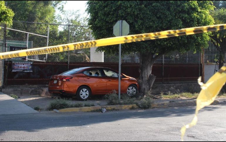 Los ahora detenidos tenían una pistola de utilería con la que amagaron al conductor. ESPECIAL