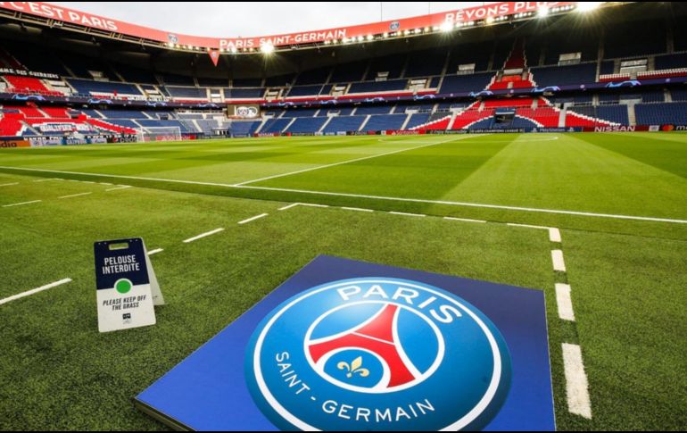 El París Saint-Germain puso a la venta un jersey conmemorativo, del cual se recaudaron más de 200 mil euros. TWITTER / @PSG
