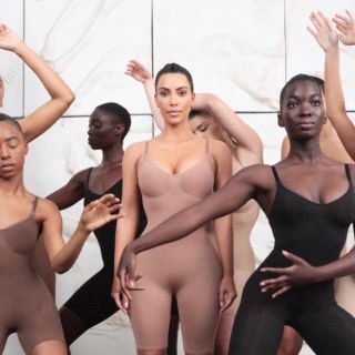 Kim Kardashian donará un millón de dólares a afectados por COVID-19