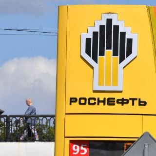 La petrolera rusa Rosneft cesa sus operaciones en Venezuela