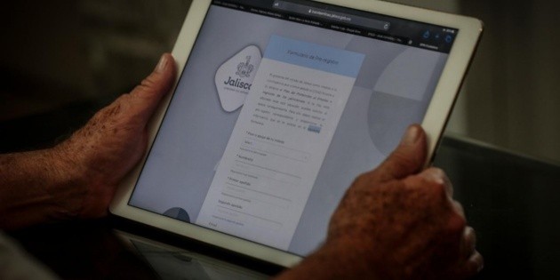 Saturan portal de preregistro para apoyos econ&oacute;micos por coronavirus