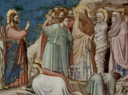 «Gritó con voz potente: “¡Lázaro, sal de allí!” Y salió el muerto, atados con vendas las manos y los pies, y la cara envuelta en un sudario». ESPECIAL/Risurrezione di Lazzaro/Giotto/Wikimedia