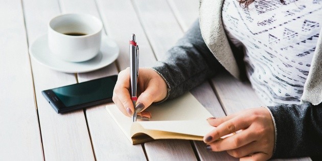 Convi&eacute;rtete en escritor de minificciones