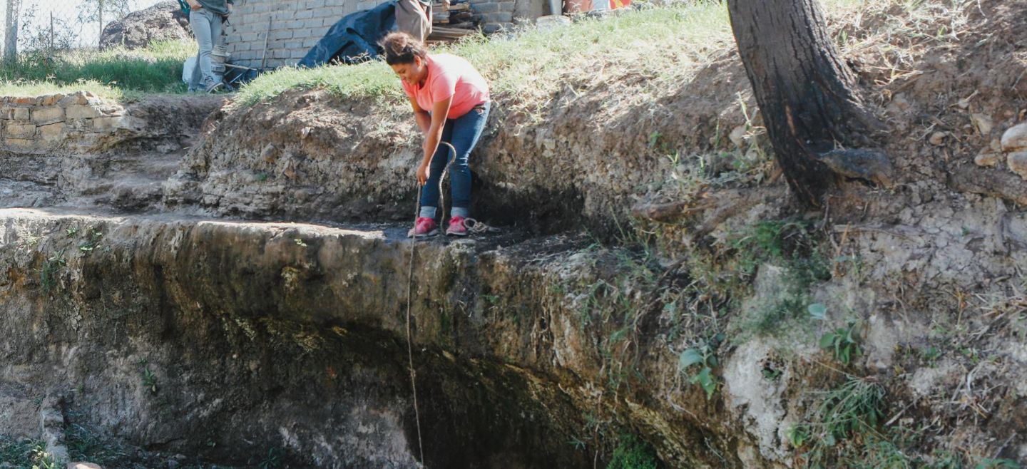Tonalá. Vecinos de la Colonia Nueva Israel carecen del servicio de agua potable. Se abastecen con pipas o un depósito improvisado que se llena con las lluvias.  el informador • g. gallo