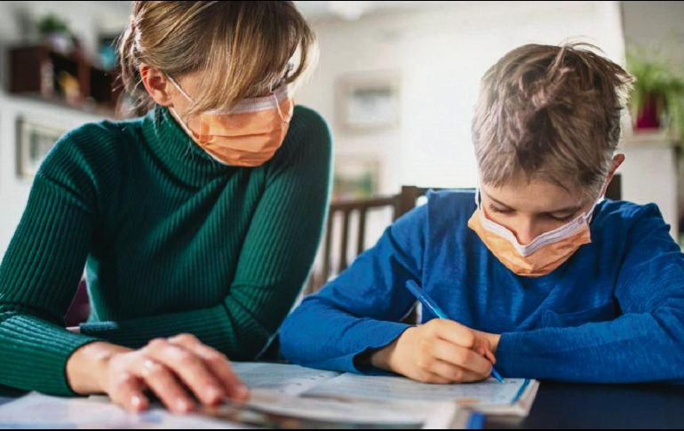 ENSEÑANZA EN TIEMPOS DE COVID-19. La interrupción del ciclo escolar obliga a continuar con la escuela en el hogar. SUN