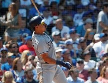 ''Estoy contento de ser compañero de grandes jugadores que tiene la organización y de que la afición espere mi llegada, eso me obliga a entregarme'', dice el tapatío. AP / ARCHIVO