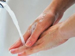 CONSEJO. Después de lavar tus manos, humecta tu piel con crema. ESPECIAL