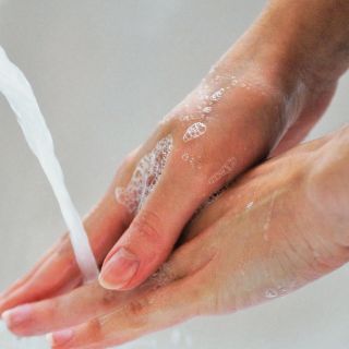 Sí al lavado de manos, pero sin dañar la piel