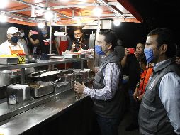 Desde anoche comenzó la vigilancia, por parte del Gobierno del Estado y de las administraciones municipales de la metrópoli, para que cierren los negocios considerados como no esenciales ante la emergencia por el COVID-19. EL INFORMADOR/A. Camacho