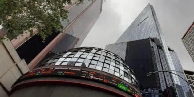 La Bolsa Mexicana abre con ganancia de 135.56 puntos