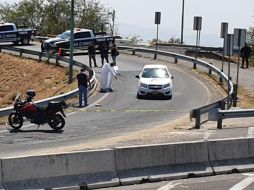 Debido a que se cerraron los carriles laterales de la maxipista, se generó un congestionamiento de al menos tres kilómetros de longitud. EL INFORMADOR/S. Blanco