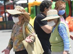En las últimas horas, tres integrantes de los servicios de salud de Querétaro dieron positivo al COVID-19. EFE/J. Núñez
