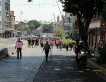 El contingente partió poco antes del mediodía sobre avenida Javier Mina desde el cruce de la calle 66. TWITTER / @JaliscoVial