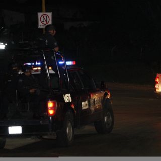Encuentran armas y droga en finca baleada el pasado fin de semana en Bugambilias