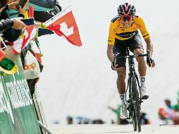 El colombiano Egan Bernal no podrá emular su actuación de 2019 este año en Suiza. EFE/A. Wey