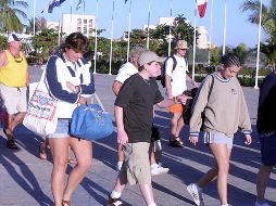 El gobernador pidió a la población de Bahía de Banderas no prestar servicios a visitantes, “pues corren riesgo”, y llamó a denunciar a la autoridad en caso de identificar a algún forastero. ARCHIVO