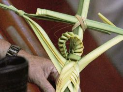 Costumbre. A partir de hoy las palmas y figuras alusivas al Domingo de Ramos se suelen colocar en casa. NTX