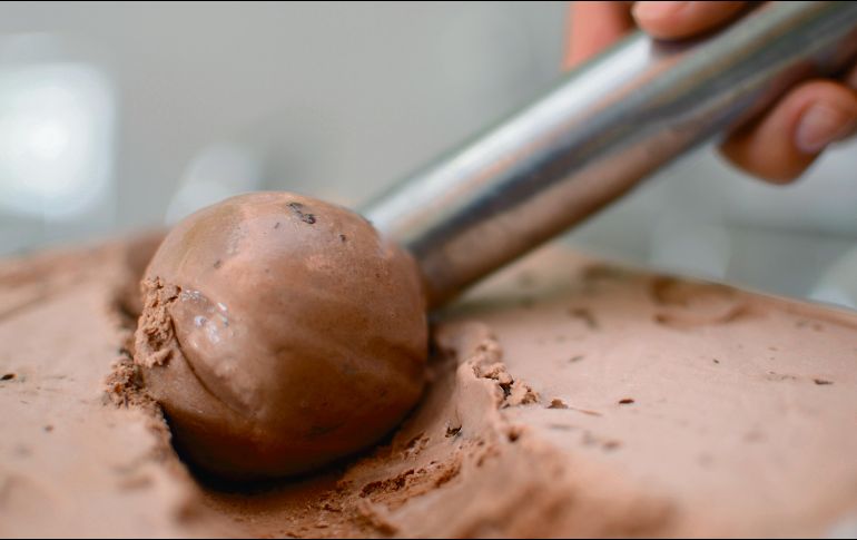 NIEVE. Es un buen momento para disfrutar un helado de chocolate en casa. ESPECIAL