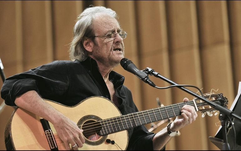 Luis Eduardo Aute. Foto tomada el 10 de diciembre del 2008 durante un concierto del cantautor en Cuba. AFP