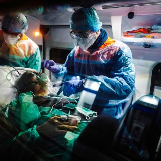 Víctimas mortales por COVID-19 suben a 64 mil 754