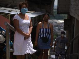 Bertha y su familia viven en un cerro en el norte de Guayaquil.