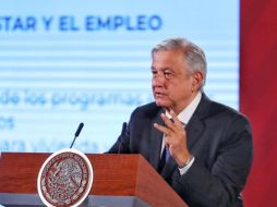 En conferencia de prensa, en Palacio Nacional, el Mandatario aseguró que nunca le ha importado el dinero, ni ropa de marca y que nunca ha tenido tarjetas de crédito.  SUN / S. Tapia