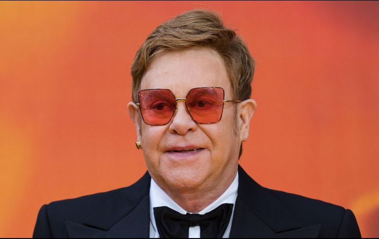 Elton John recién organizó un concierto a beneficio de familias desfavorecidas. EFE / ARCHIVO