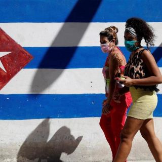 Médicos cubanos evalúan la pandemia de coronavirus en México