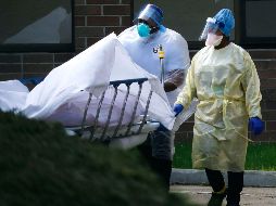 La cifra de fallecimientos en EU se aproxima a la de Italia, el país más afectado hasta ahora con 17 mil muertos. EFE / P. Foley