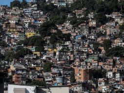 Fotografía de la favela Rocinha durante la pandemia del coronavirus en Río de Janeiro. EFE/A. Lacerda