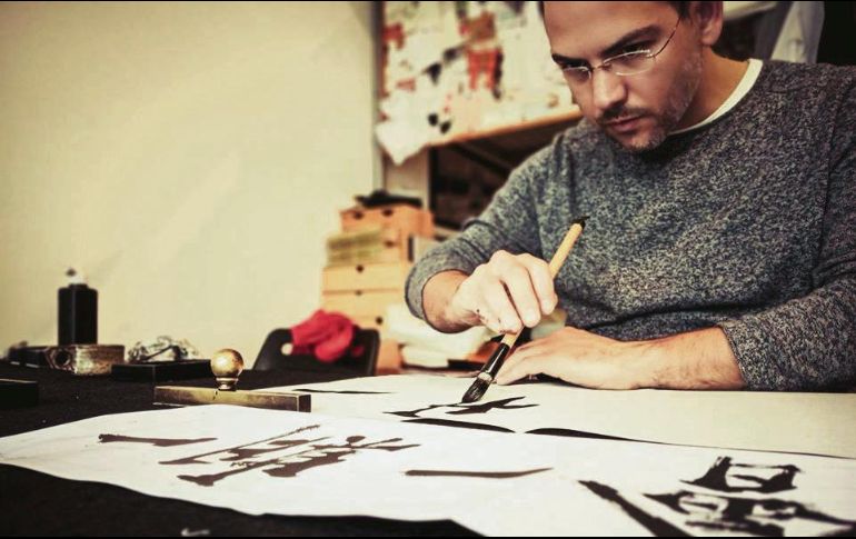 Fascinante. En Japón la caligrafía (shodo) está en todos lados, desde escaparates y escuelas hasta lugares públicos. ESPECIAL