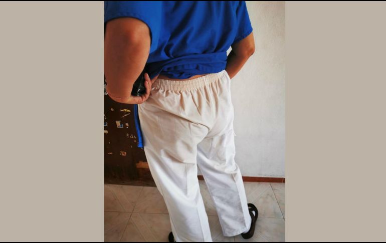 Trabajadores de la salud se han quejado de que los ven con uniforme y ni el transporte público les da parada. FACEBOOK / Lola Tun