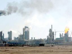 Para cada país que participa en el recorte, la producción debería disminuir en un 23 %, según TASS. NTX / ARCHIVO