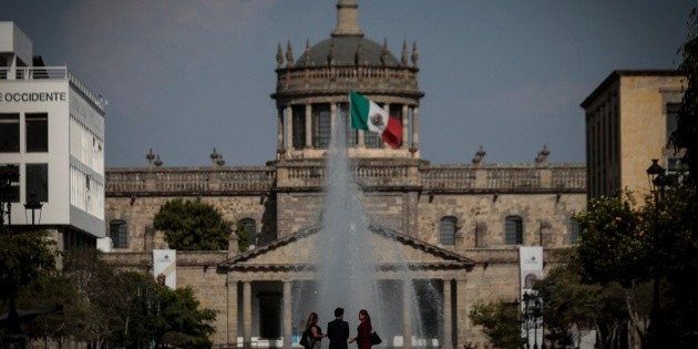 Jalisco amenaza con abandonar pacto fiscal con Federaci&oacute;n