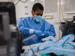 El COVID-19 ha cobrado la vida de 233 personas en México. EFE/US Navy