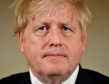 Johnson ha ido mejorando poco a poco y durante su estancia en el hospital leyó cómics de Tintín, vio comedias como 