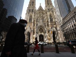 Autoridades del estado de Nueva York revelaron que el sábado fallecieron 758 personas más a causa del coronavirus. AFP / S. Platt