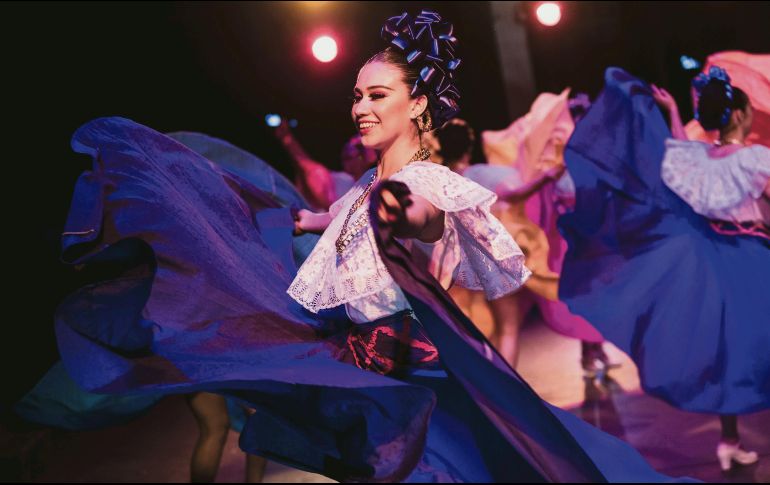 Ballet folclórico. Se buscó integrar en el videocatálogo diversos tipos de danza. ESPECIAL