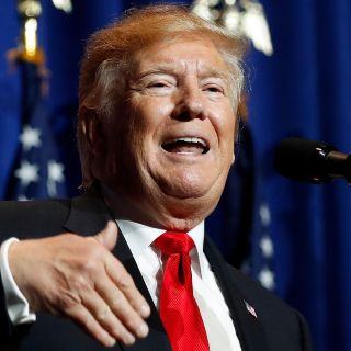 Trump dice que OPEP+ estudia mayor recorte de crudo