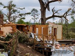 En Alabama tuvieron que suspender las normas de distanciamiento social para poder dar albergue a las personas afectadas. EFE/D. Anderson