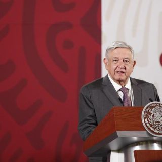 Critican a López Obrador por querer adelantar revocación de mandato