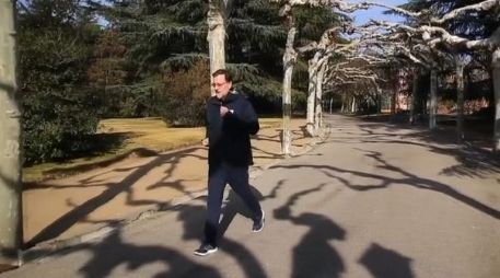 Denuncian que las salidas de Rajoy para hacer ejercicio son habituales y han causado la queja de algunos de sus vecinos. ESPECIAL
