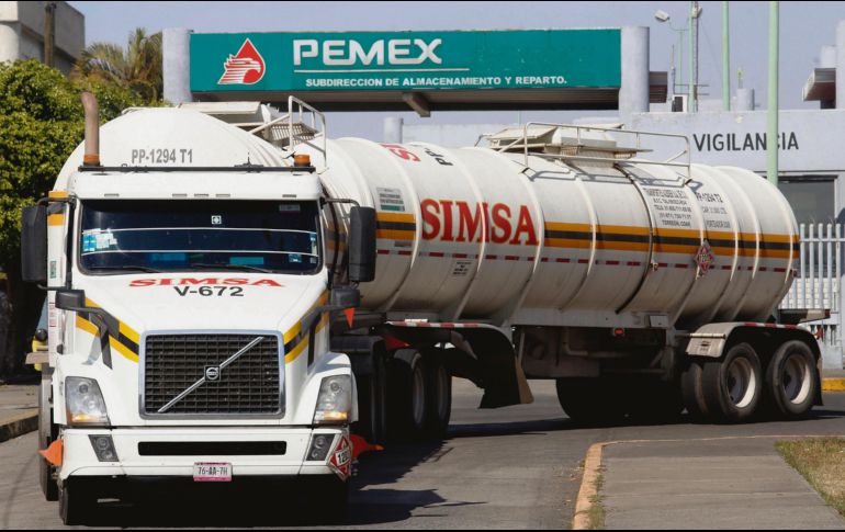 Pese al acuerdo, el precio del crudo mexicano sigue a la baja. AFP/Archivo
